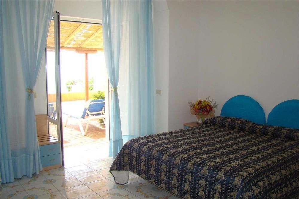 Hotel Villa Sirena Sant'Angelo  Exterior foto