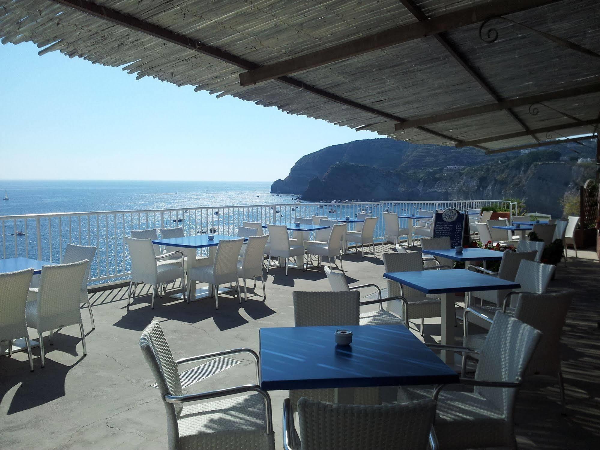 Hotel Villa Sirena Sant'Angelo  Exterior foto